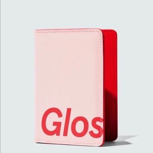 glossier sold out passport holder london exclusive brand new in box